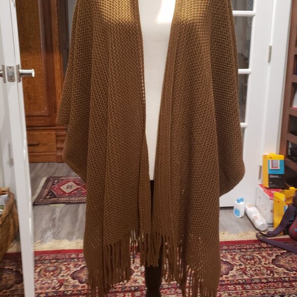 NWT Steve Madden Knit Cape. One Size. Cocoa Brown - Picture 8 of 11